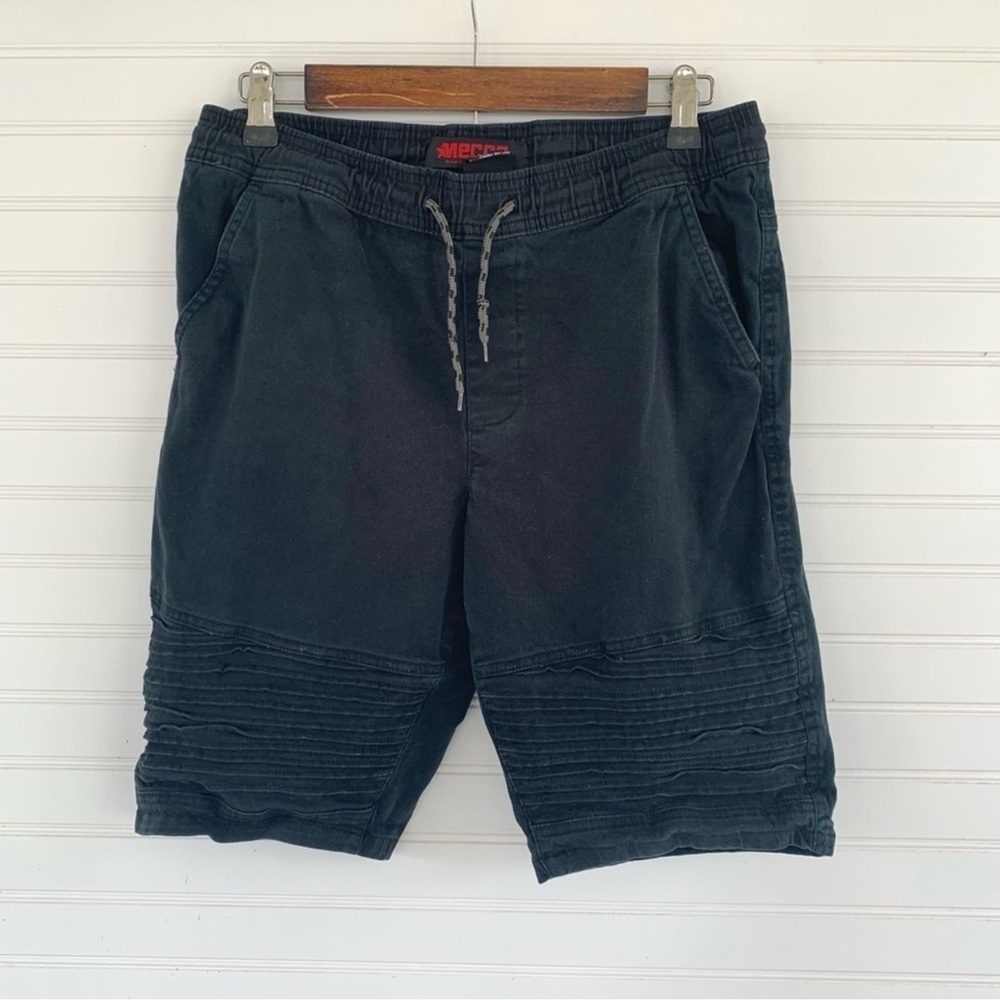 Mecca Black Hybrid Shorts with Elastic Waistband